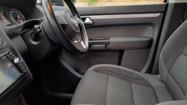 Volkswagen Touran 2014 1.4 TSI Navy смотреть онлайн