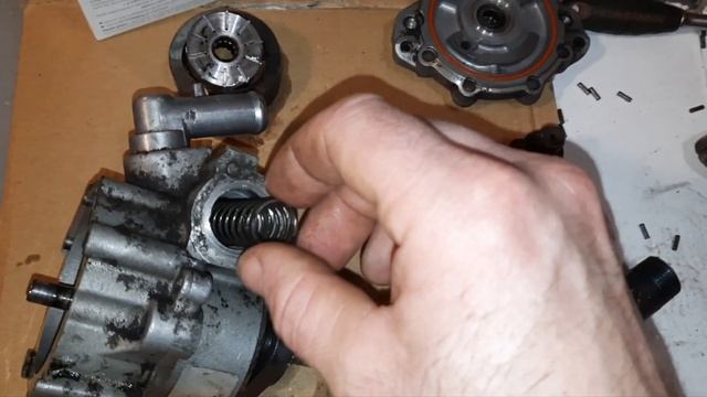 Насос из ГУР для перекачки дизельного топлива своими руками. Подробно с разбором. смотреть онлайн