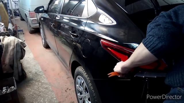 Как снять фонарь на хендай хундай Солярис 2.