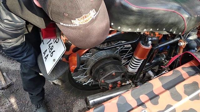 Как снять заднее колесо мотоцикла Днепр 11 с коляской / How to repair a wheel of Dnepr motorcycle смотреть онлайн