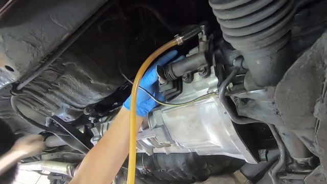 How To: Bleed Clutch System смотреть онлайн