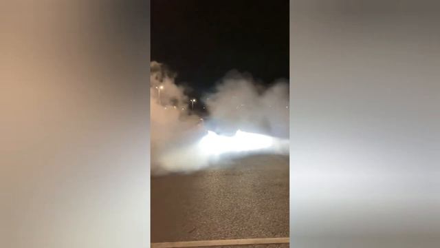 Mercedes benz drift burnout смотреть онлайн