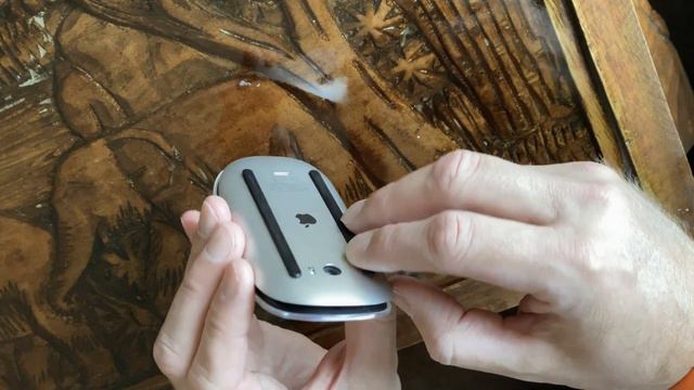 How To Fix Apple Magic Mouse 2 - open up and repair left or right click смотреть онлайн