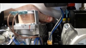 Почему котел Навьен Делюкс S не переключается с ГВС на отопление