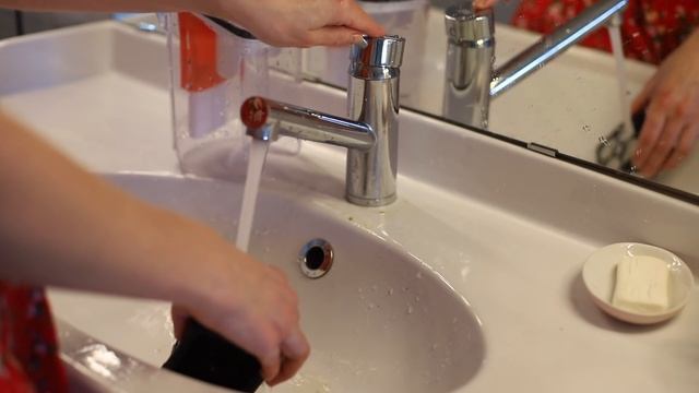 УБИРАЙСЯ со МНОЙ : разбор ГАРДЕРОБА и моющий ПЫЛЕСОС с аквафильтром смотреть онлайн