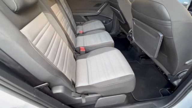 VW TOURAN 2.0 TDI R-Line DSG (s/s)5dr смотреть онлайн