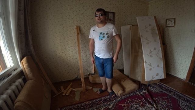 Вслепую разбираем старый диван и показываем новоприобретённый. смотреть онлайн