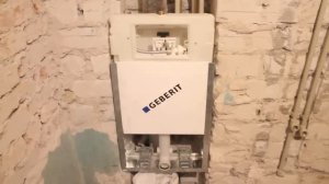 Установка смывного бачка скрытого монтажа GEBERIT UP182 в нишу.Установка инсталляции.