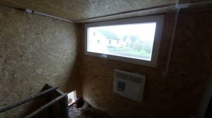 Как внутри устроен курятник