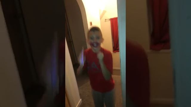 How to sing Christmas songs like a boss ??♀️ смотреть онлайн