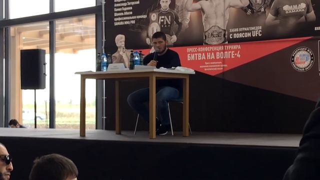 Хабиб, в каком месяце планируешь провести следующий бой? смотреть онлайн