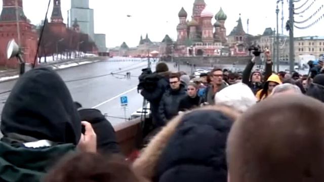 Траурная акция памяти Бориса Немцова смотреть онлайн