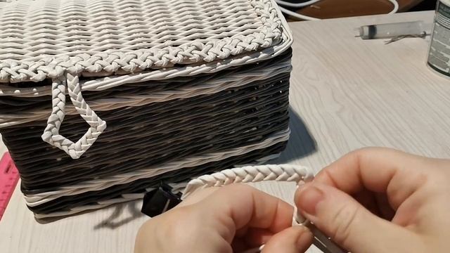 Застежка для сундучка. Clasp for the chest. смотреть онлайн
