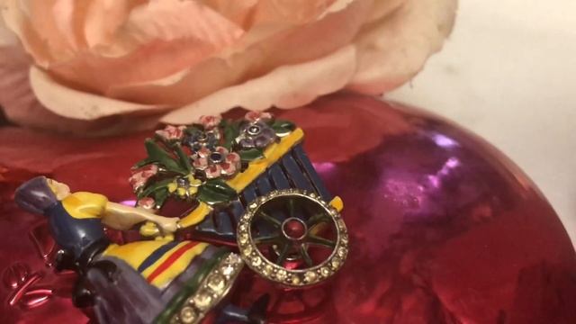 история украшений: #броши с #механикой редкие изделия в ювелирной #моде прошлого смотреть онлайн