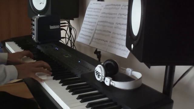 Yiruma - River Flows In You ( Twilight Soundtrack ) Piano смотреть онлайн