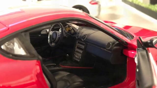 Porsche Cayman R-1/18-Indischrot смотреть онлайн