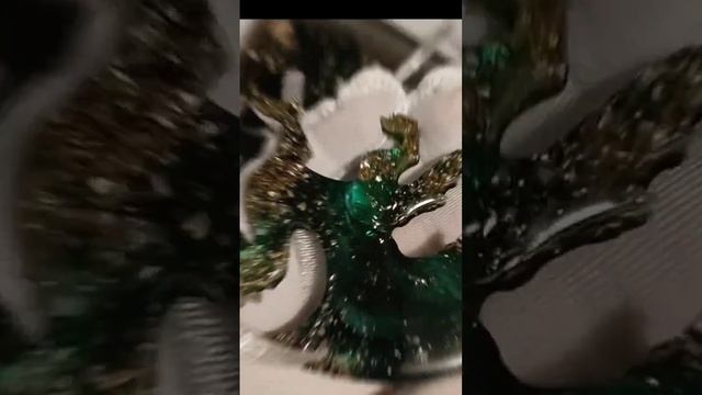 новогодние игрушки с 3d эффектом смотреть онлайн