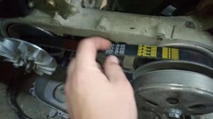 Как правильно ставить ремень на скутере.