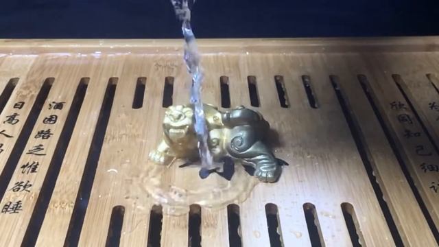 Чайная фигурка, меняющая цвет, "Золотой Чи Линь" смотреть онлайн