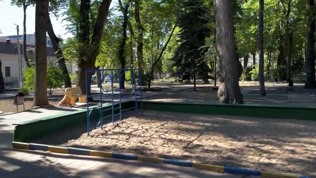 Прогулка по городу Бельцы Молдова / Штефан Чел Маре / Plimbare prin orasul Balti / Stefan cel Mare смотреть онлайн