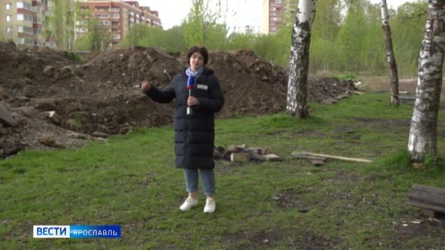 В Ярославле после ремонта улицы Батова осталась гора строительного мусора смотреть онлайн