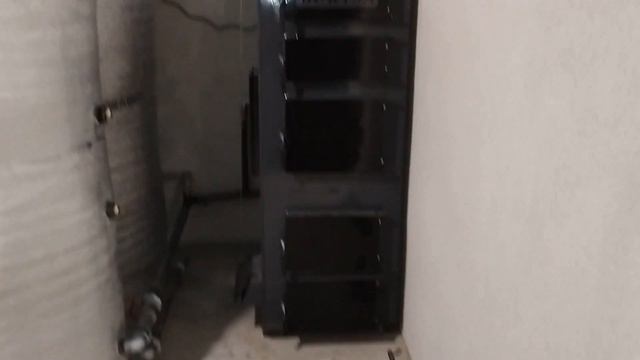 Монтаж котельні із двома теплоакумуляторами. Економний котел без дьогтю та конденсату. день2 смотреть онлайн