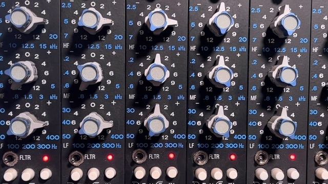 Mixing drums with the API 550A смотреть онлайн