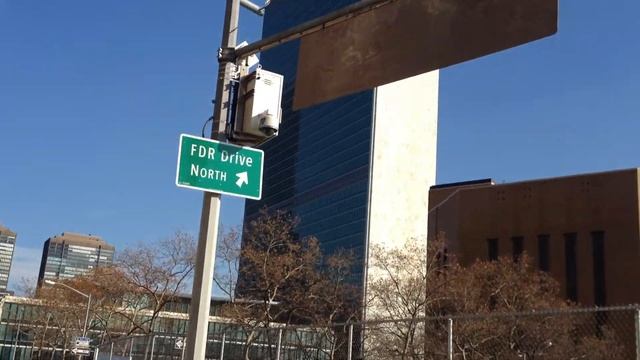 Прогулки по Манхэттену. Здание ООН - UN building смотреть онлайн