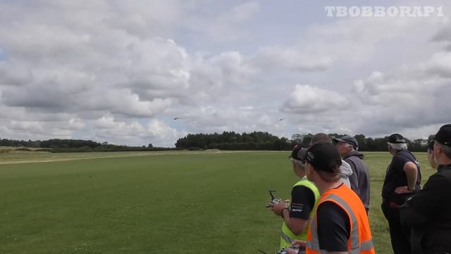 WW2 5 x RC FIGHTERS DISPLAY AT THE BMFA BUCKMINSTER WARBIRDS EVENT # 1 - 2019 смотреть онлайн