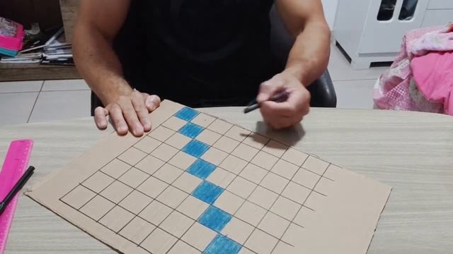 Como fazer um jogo de dama de forma facil e rapido | Como fazer jogo de damas tabuleiro de papelão смотреть онлайн