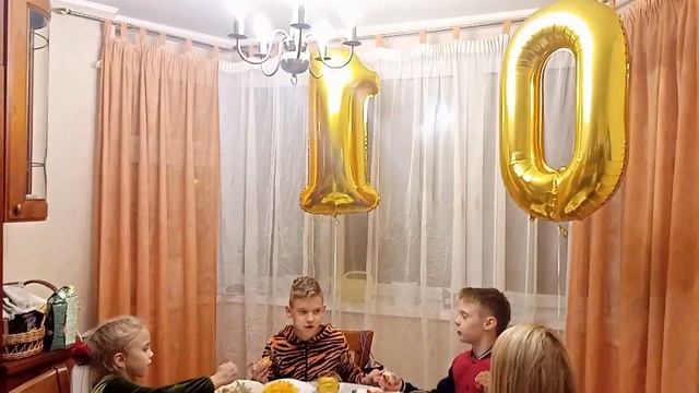 Оля вернулась в провинцию смотреть онлайн