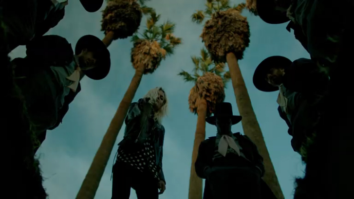 Премьера! The Kills - Doing It To Death 2016 смотреть онлайн