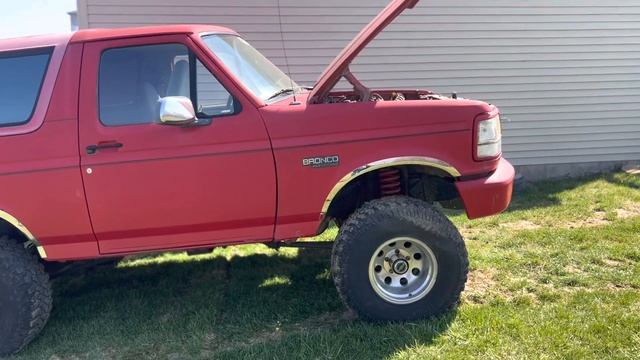 1996 Ford Bronco revival part 1. Lets see what we have. смотреть онлайн