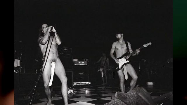Полная история убойных Red Hot Chili Peppers [По пятам]