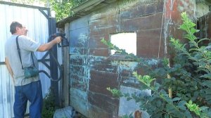 Как покрасить ржавое железо.Покраска сараев своими руками.Как покрасить краскопультом.