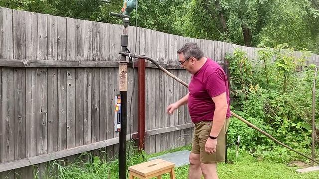 Как закрутить винтовые сваи одному. Сваекрут в одни руки смотреть онлайн