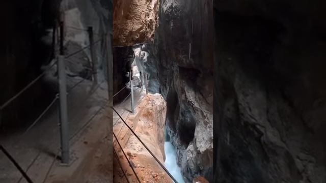 Партнахкламм, Бавария, Германия. смотреть онлайн