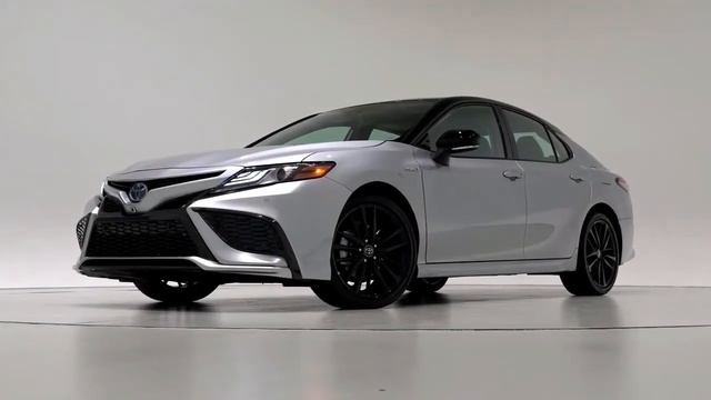 2021 Toyota Camry XSE and XLE Review смотреть онлайн