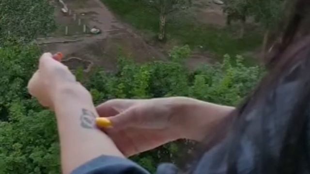 Стих. Татуировка. Автор Ева Енкели смотреть онлайн