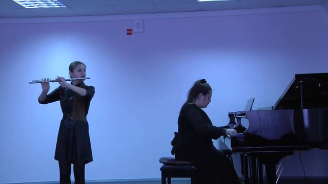 Дуэт Мошинская Хруппа, г Н Уренгой Диджей смотреть онлайн