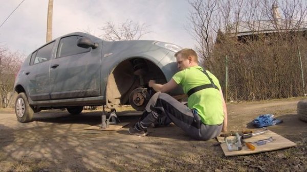 Замена скоб передних суппортов Renault Logan / Sandero. ЛЕГКО!