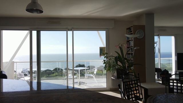 LA ROCHELLE - APPARTEMENT AVEC TERRASSE ET VUE MER смотреть онлайн