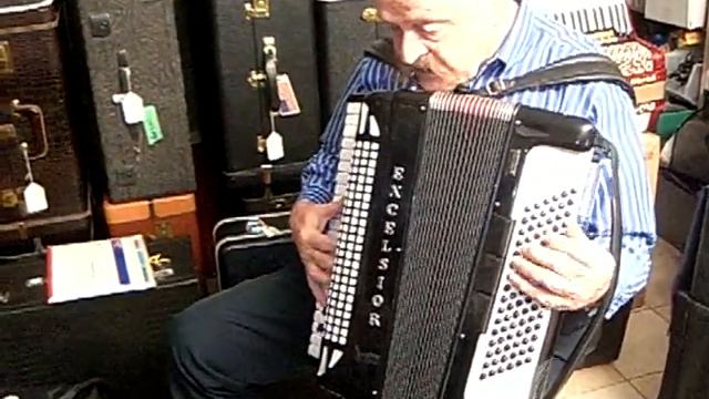 Excelsior 304 37/96 LMMM MIDI Accordion смотреть онлайн