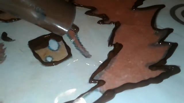Логотип Юджина Сагаса из шоколад/Тигр смотреть онлайн