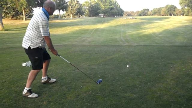 Denny sending golf ball into orbit смотреть онлайн