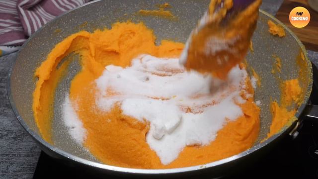 মাত্র 10 মিনিটে তৈরি গাজর আর সুজির হালুয়া / বরফি | Halwa Recipe | Bangladeshi Halua | Gajorer Halwa смотреть онлайн