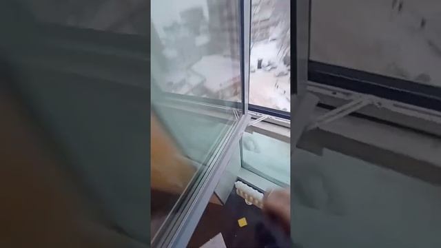 Прикольная штука чтобы не повредить оконный откос ограничитель открывания створки в поворотном поло смотреть онлайн