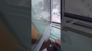 Прикольная штука чтобы не повредить оконный откос ограничитель открывания створки в поворотном поло