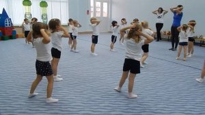 Физкультурное занятие "Домашний зоопарк"  2 я мл  группа