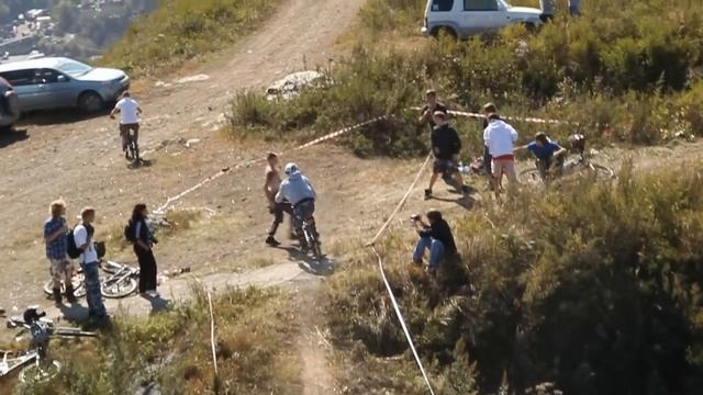 Autumn RACE CRASH.avi смотреть онлайн